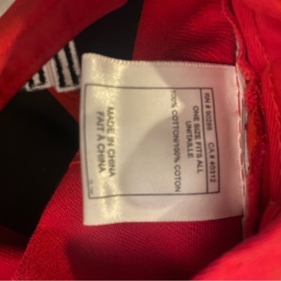 Red adidas baseball hat - Picture 6 of 9